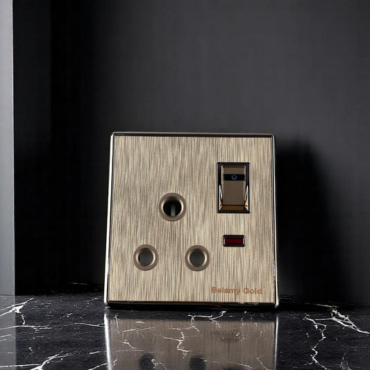 Belamy Golden 3-pin Round Socket With Switch | BE-143-SW