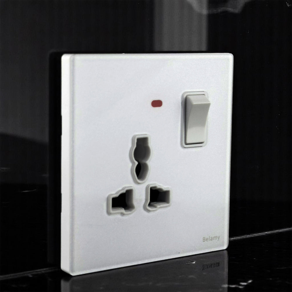 Belamy white 3-pin socket with separate rocker switch and red indicator light, model BE-154-SW.