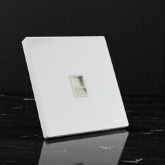 Belamy white internet socket with single network port and minimalist white wall plate design, model BE-158-SW.
